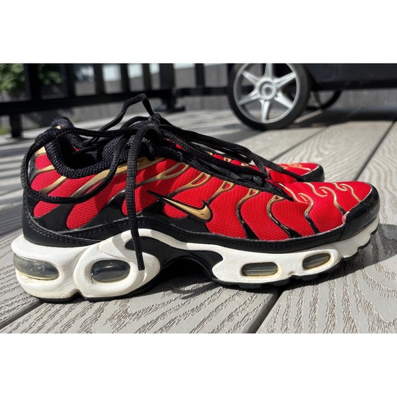 Nike Air Max Plus TN Red Gold Women's Running Shoes CU4919-600 Size 6.5 - Picture 1 of 10